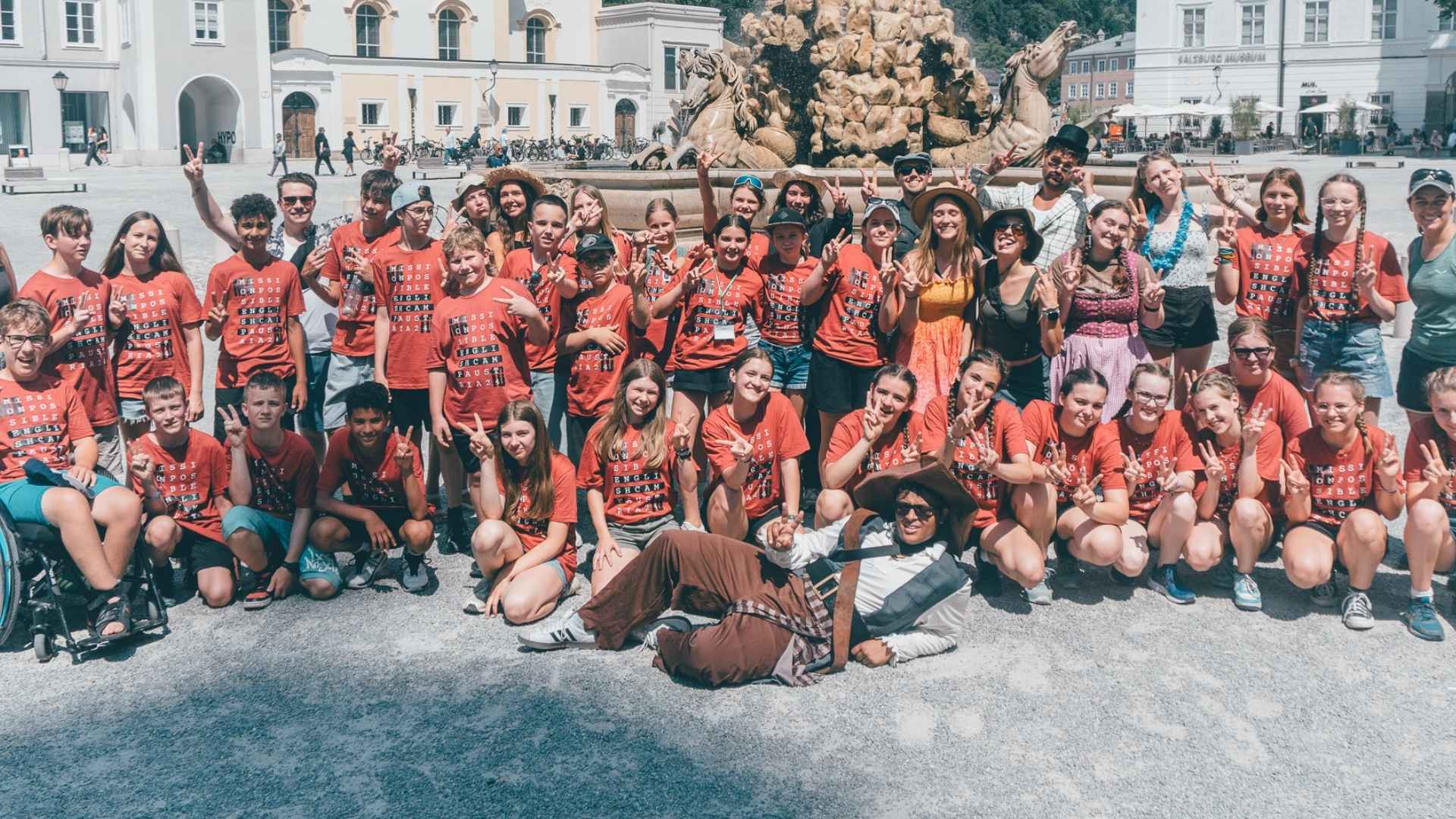 English Camp Gruppenbild am Ende des Camps, Jugendliche haben Spaß, knüpfen Kontakte, Gemeinschaft,.